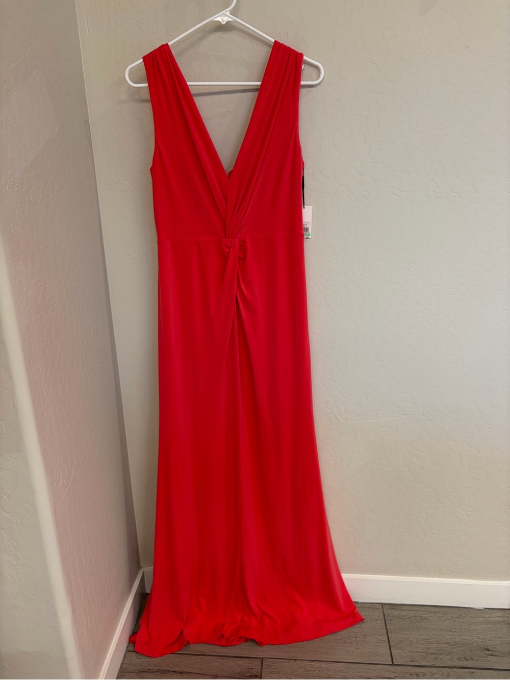 NWT Calvin Klein Coral V-Neck Maxi Gown